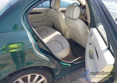 2005 Jaguar X-Type 3.0 z USA, uszkodzony, nr VIN SAJWA51A65WE46982